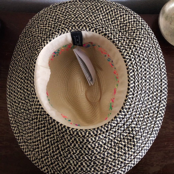 August Hats | 90s Remix Large Brim Fedora Hat - Picture 6 of 8